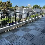 公寓 T3 Avec Superbe Terrasse, Coin Prise De *