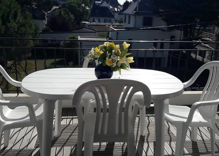 T3 Avec Superbe Terrasse, Coin Prisé De Appartement *