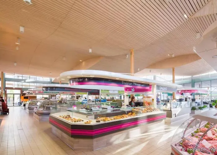 T3 Avec Superbe Terrasse, Coin Prisé De Appartement